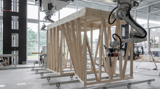 В Цюрихе робот построит трёхэтажный деревянный каркасный дом